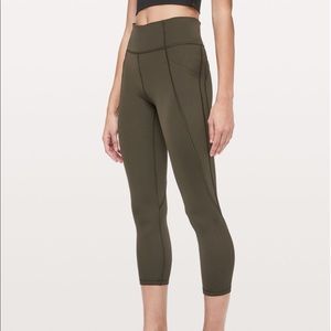 Lululemon Time to Sweat 23” crop leggings with pockets